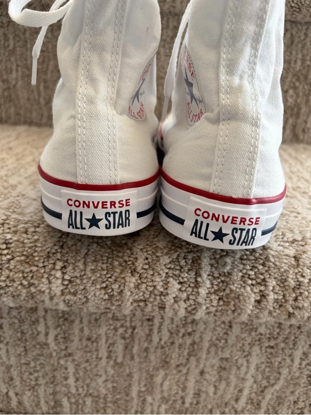 Women’s Converse Chuck Taylor All Star High Top. White. Size 6.5. - Picture 6 of 9